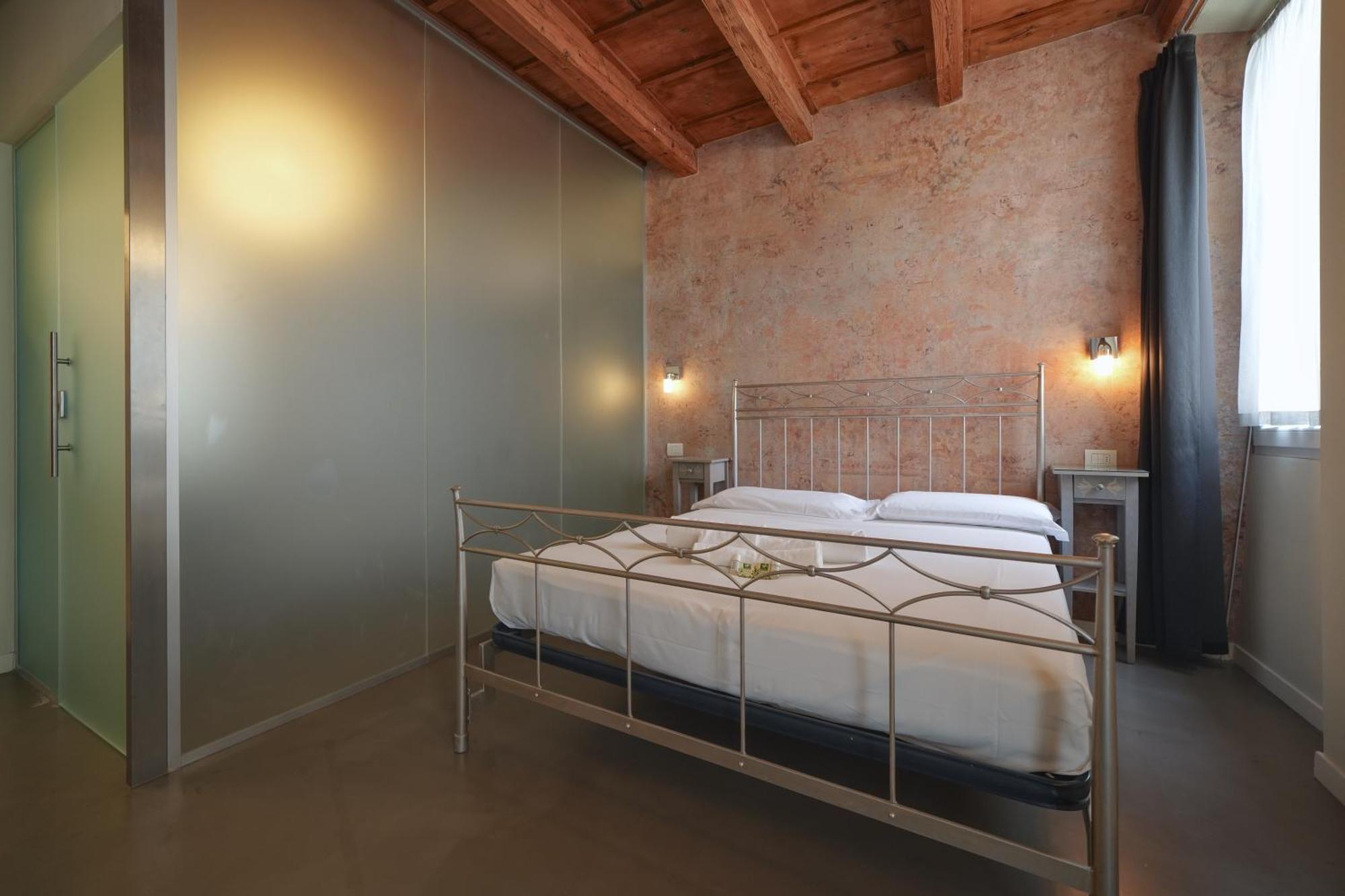 Palazzo Di Giulietta - Juliet'S Palace Verona Luaran gambar